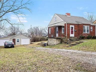 Main picture of 5131 N Lister Ave