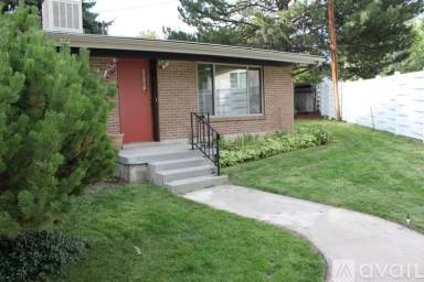 Main picture of 2555 E Wren Rd
