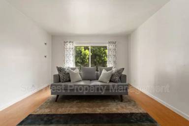 Main picture of 820 Encinitas Blvd