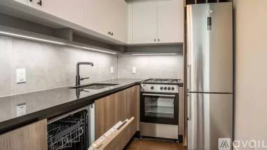 Main picture of 242 Newkirk Ave