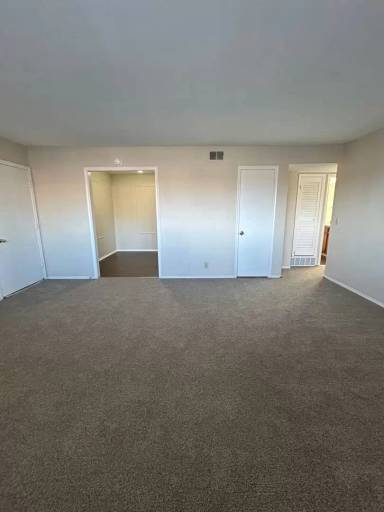 Main picture of 915 N 48th Ave