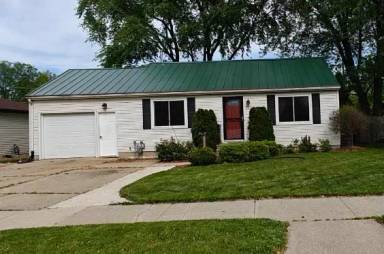 Main picture of 991 Suburban Dr