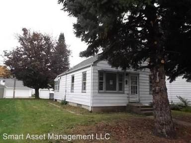 Main picture of 3751 S Herman St