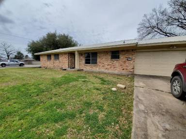 Main picture of 2519 Park St