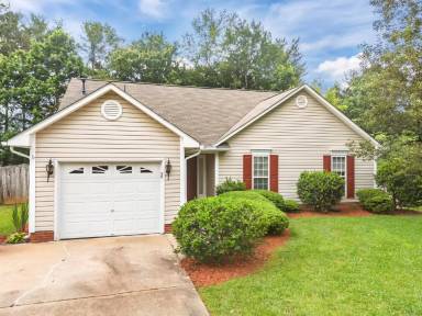 Main picture of 385 Glensprings Dr