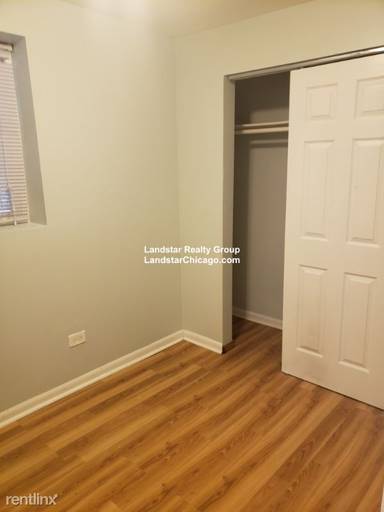 Main picture of 3650 W Diversey Ave