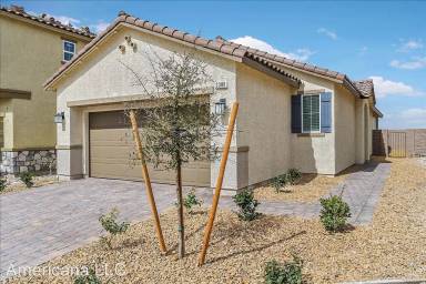 Main picture of 2388 Bellinzona Pl