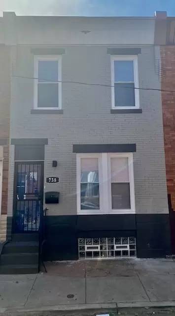 Main picture of 746 E Willard St