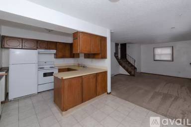 Main picture of 1869 Virginia Cir