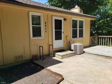 Main picture of 8201-15 N Stoddard Ave