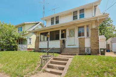 Main picture of 522 Columbus Ave NW