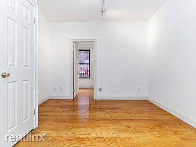 Main picture of 172 Mulberry St