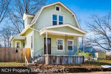 Main picture of 429 Ryan Ave