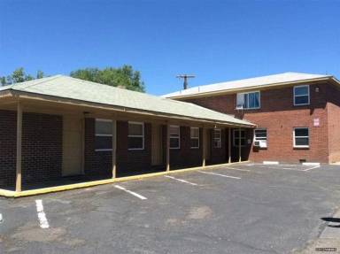 Main picture of 1731 Stewart St