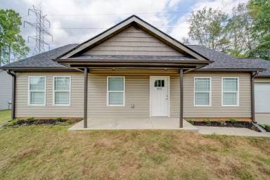 Main picture of 365 Half Rock Cir