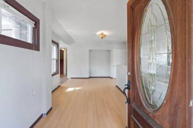 Main picture of 5403 NE 11th Ave