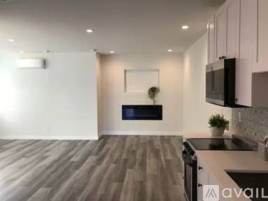 Main picture of 5226 Broadway Ter