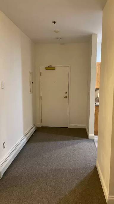 Main picture of 10 S Main St
