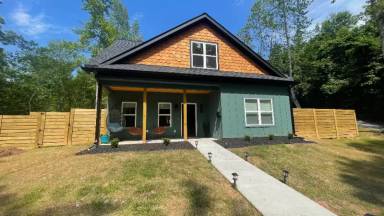 Main picture of 244 Hannahs Crossing Dr