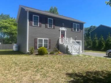 Main picture of 115 Coburn St