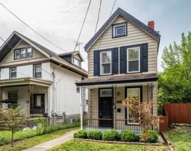 Main picture of 1841 Carll St