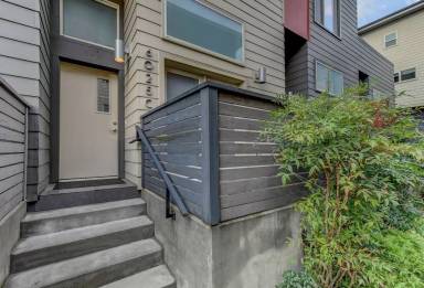 Main picture of 6025 California Ave SW