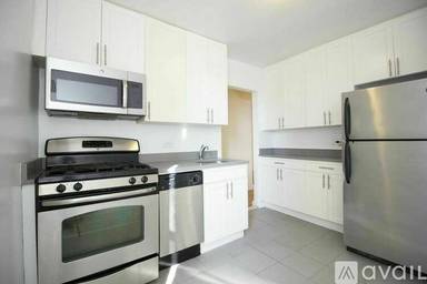 Main picture of 2750 Homecrest Ave Apartments