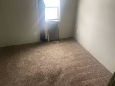 Main picture of 1236 S Poplar St
