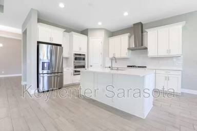 Main picture of 6133 Lungo Lago Dr