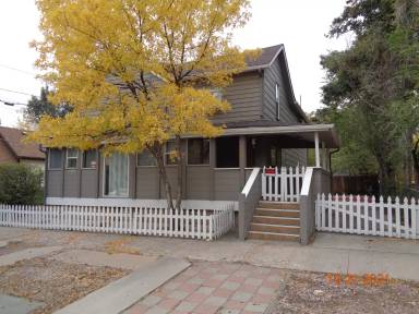 Main picture of 218 N Spruce St