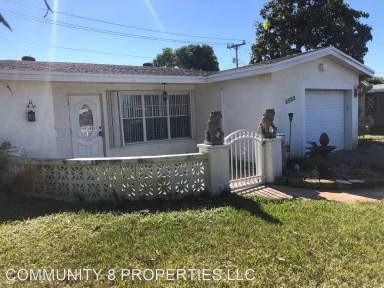 Main picture of 3588 NW 35th St