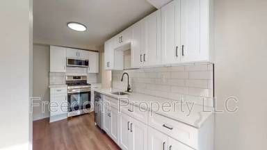 Main picture of 353 Main St