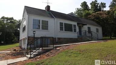 Main picture of 1016 Wickford Rd