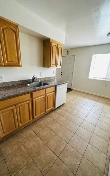 Main picture of 3409 66th Ave