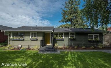 Main picture of 11519 29th Ave SW