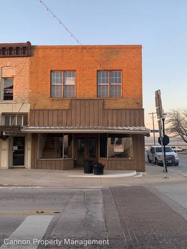 Main picture of 203 N Trinity St
