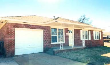 Main picture of 8516 N McKinley Ave