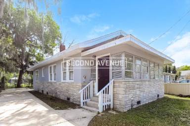 Main picture of 544 E 60th St