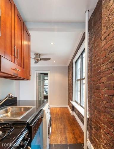 Main picture of 416 E 13th St