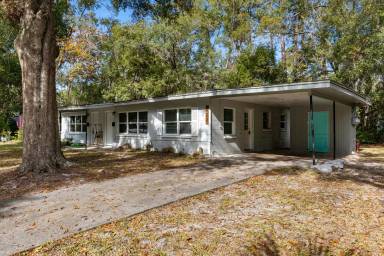 Main picture of 922 NE 5th Pl