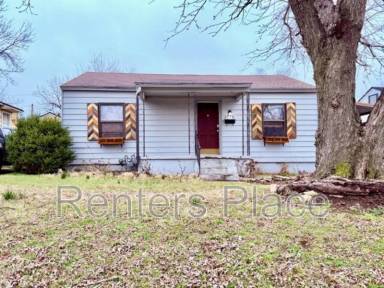 Main picture of 3548 E King Pl