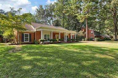 Main picture of 141 Perkins Ext