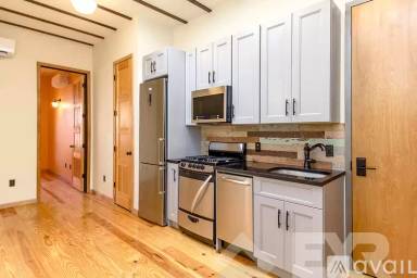 Main picture of 212 Starr St
