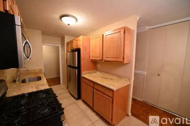 Main picture of Hawthorne Place Condominium