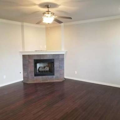 Main picture of 568 N Longfellow Ln