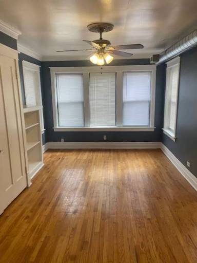 Main picture of 5907 N Glenwood Ave
