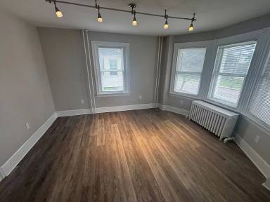 Main picture of 273 N Spring Garden St