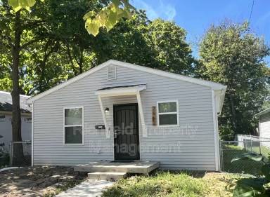 Main picture of 2862 N Chester Ave