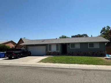 Main picture of 273 Palin Ave
