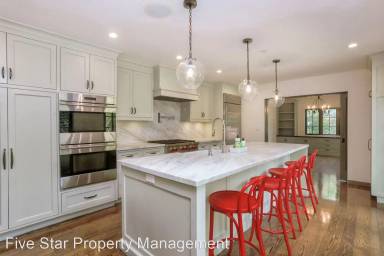 Main picture of 540 Chelmsford Rd